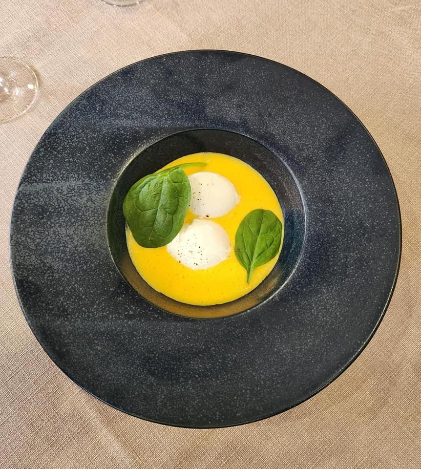 Logis Hotel & Restaurant Le Soleil D'Or Montigny-la-Resle エクステリア 写真