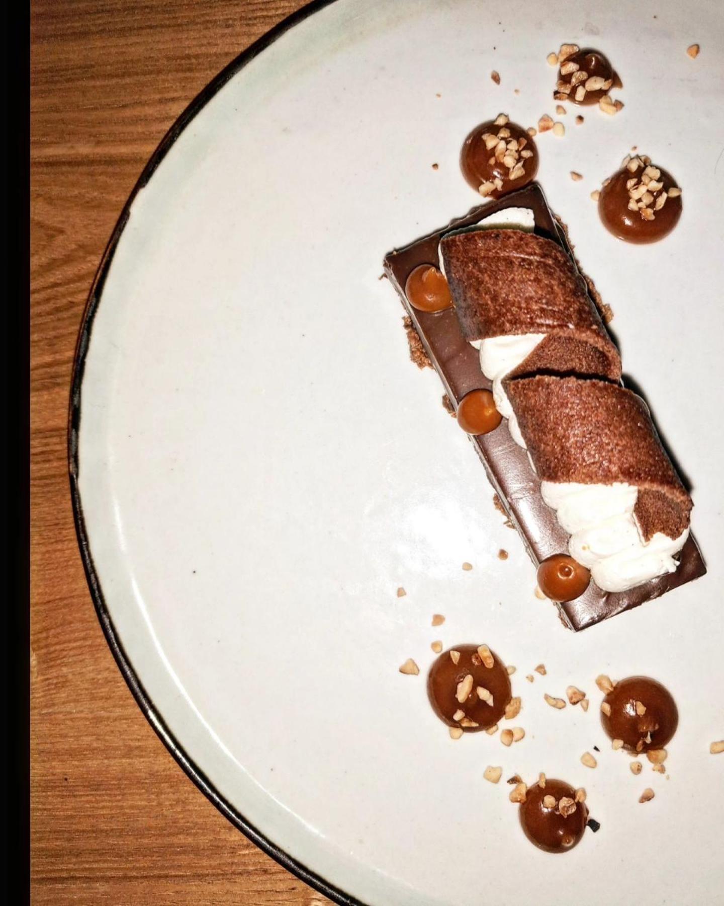 Logis Hotel & Restaurant Le Soleil D'Or Montigny-la-Resle エクステリア 写真